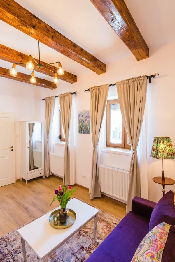 Casa Carolina Brasov Apartment Exterior foto