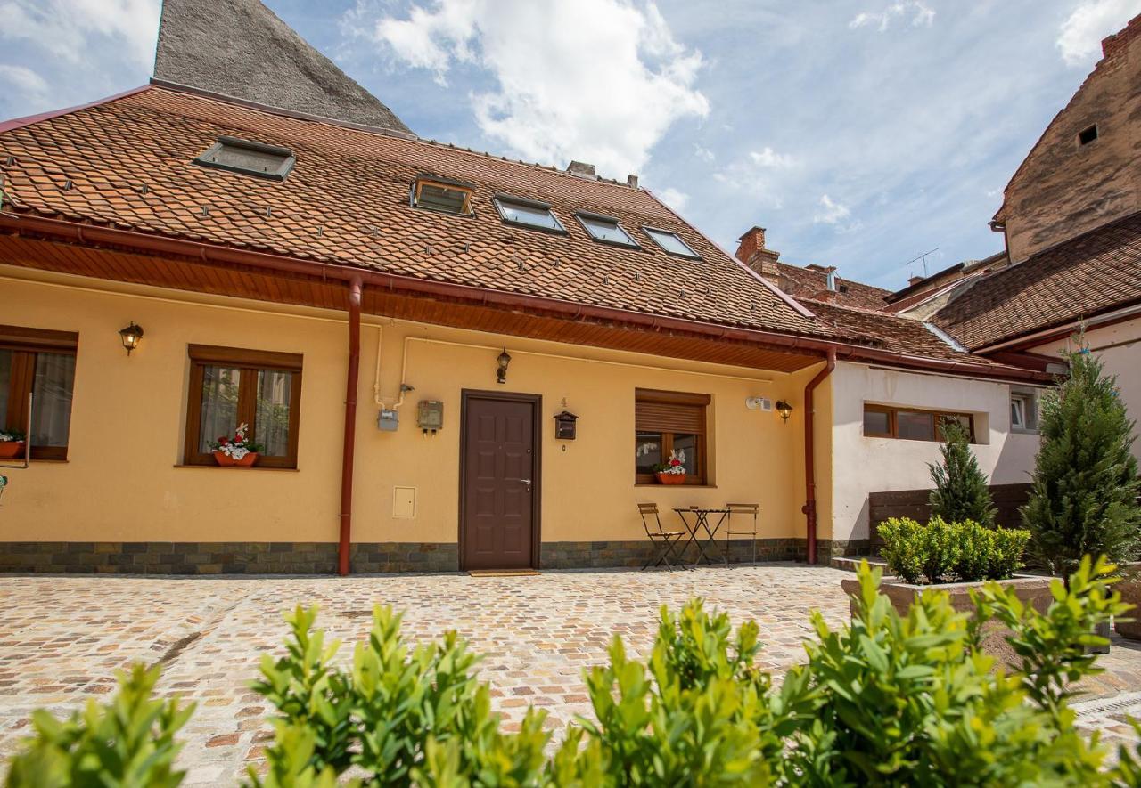 Casa Carolina Brasov Apartment Exterior foto